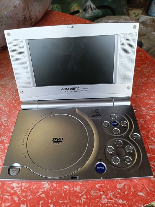 DVD player  Majestic