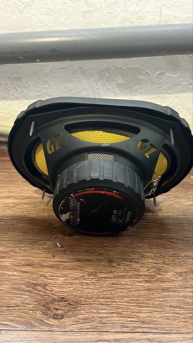 Колонка для машины