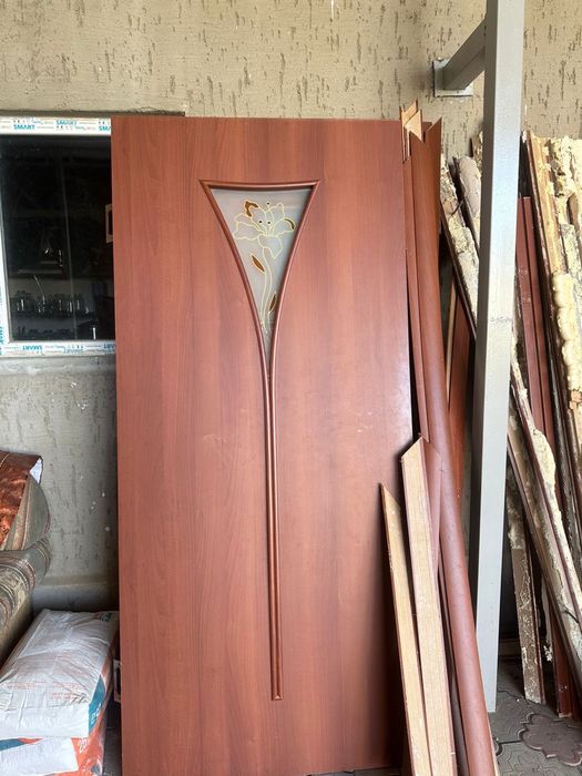 Есіктер сатылады б/у