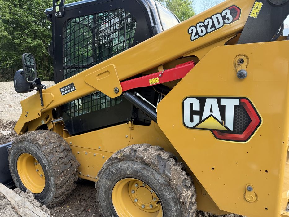 Miniincarcator CAT 262 din 2023 cu 600 ore