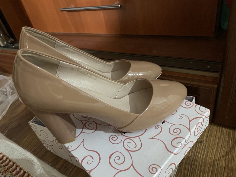 Женский туфли