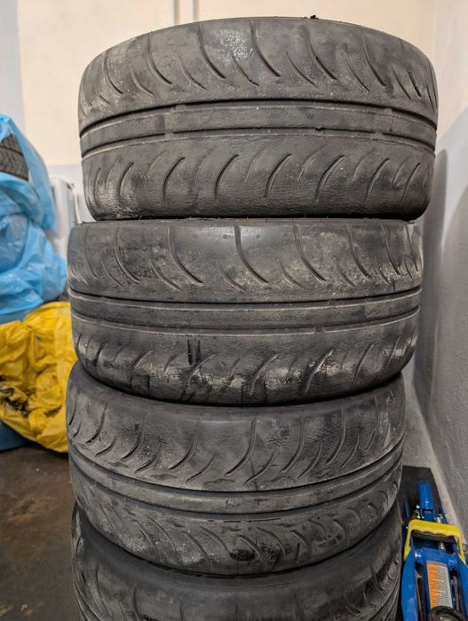 Полусликове Zestino Gredge 07RS  235 40 17