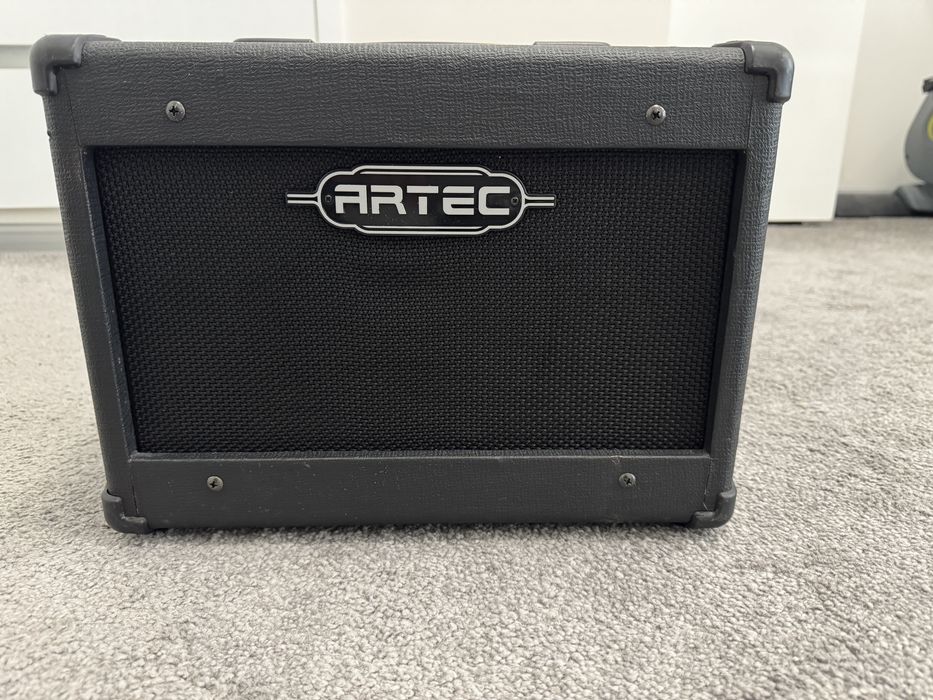 Artec А15С усилвател за акустична китара
