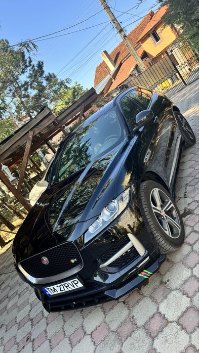 Jaguar F-Pace 2.0 D R-Design