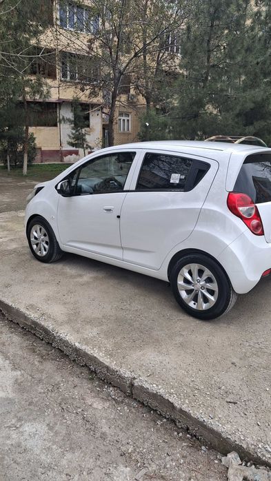 Срочна мошина сотаман Спарк ранги ок холати ало 2018 йил к