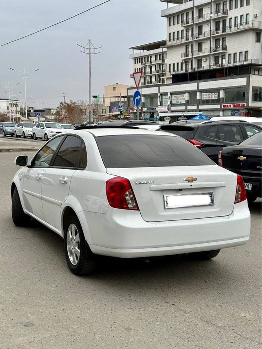 Chevrolet Lacetti (gentra)
