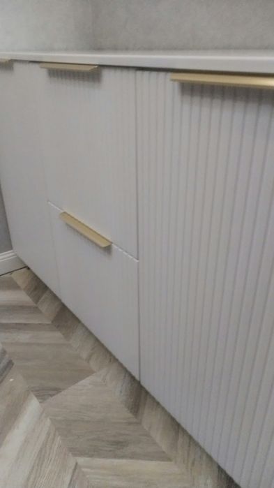 Продам коммод срочно