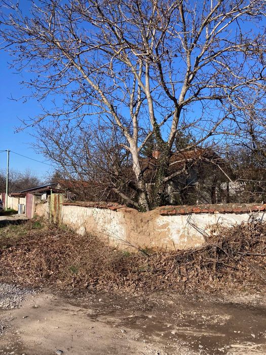 Продавам къща 55 кв. м. село Лесново/ град Елин Пелин