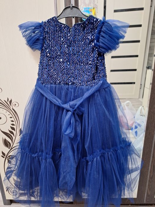 Нарядное платье на 6лет