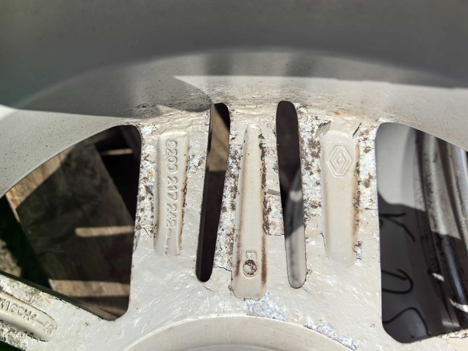 16 цола 4 х 100 мм Рено / Дачия и други - 6,5 Инча / ЕТ 49