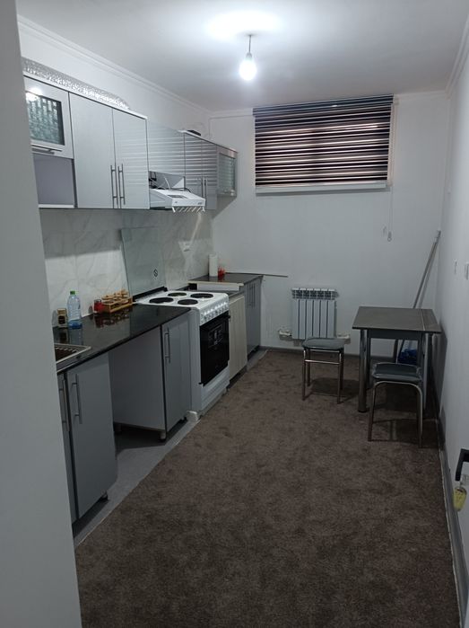 Продаётся квартира 2 комнатная цокольный этаж полу подвал жилой