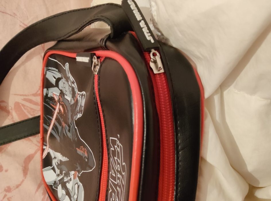 STAR WARS оригинална лицензирана чантичка за през рамо