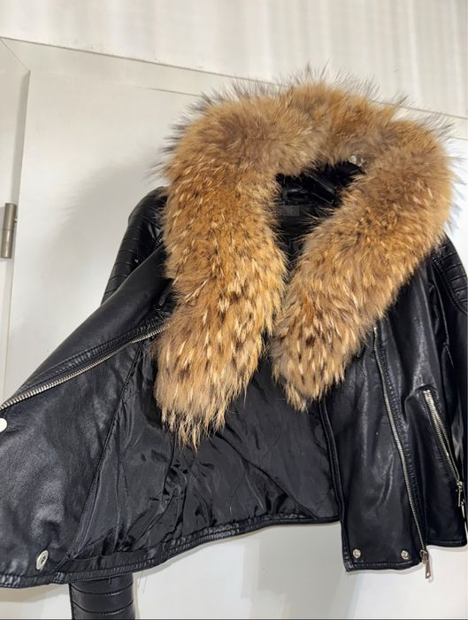 Geaca din piele cu blana detasabila