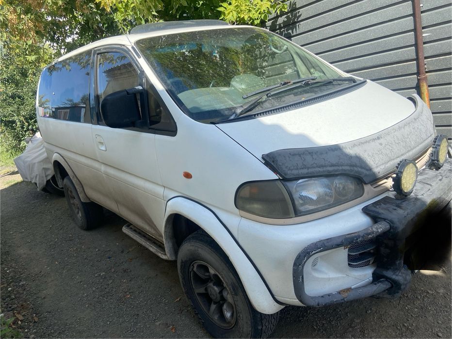 Продам митсубиси делика булка