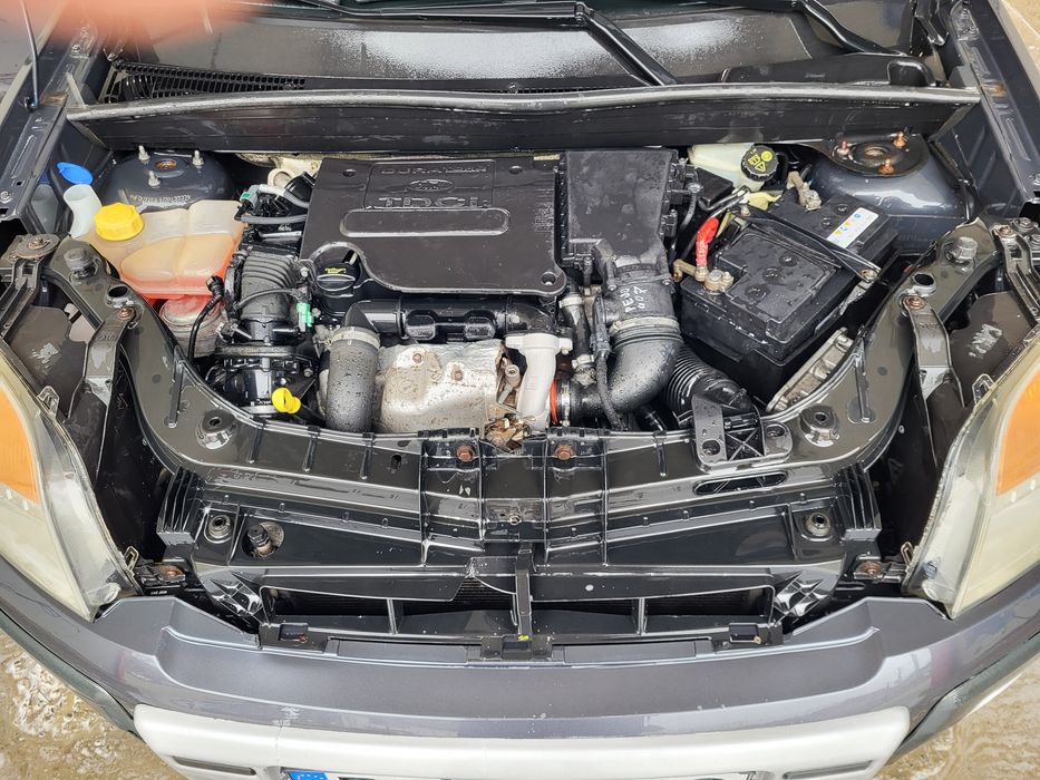 Vând Ford Fusion + 1.6 Tdi