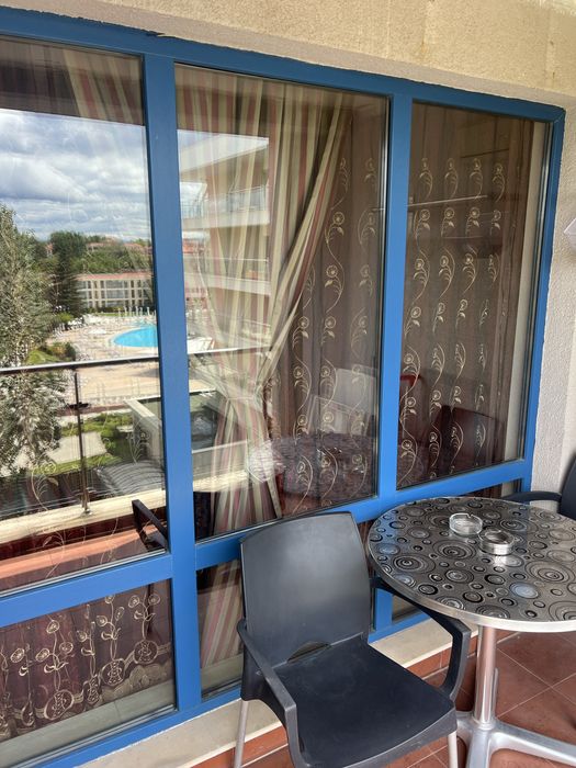 Продавам студио слънчев бряг (първа линия)