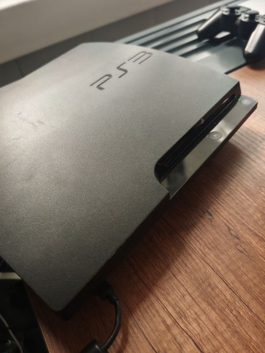 Ps3 slim 320gb...