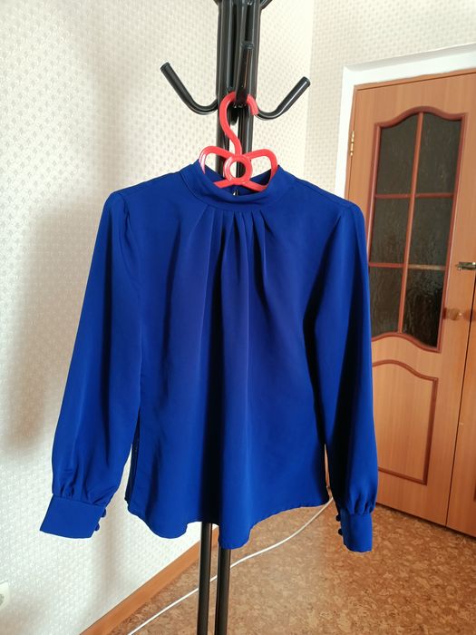 Продам вещи по  500 до 2000 тенге