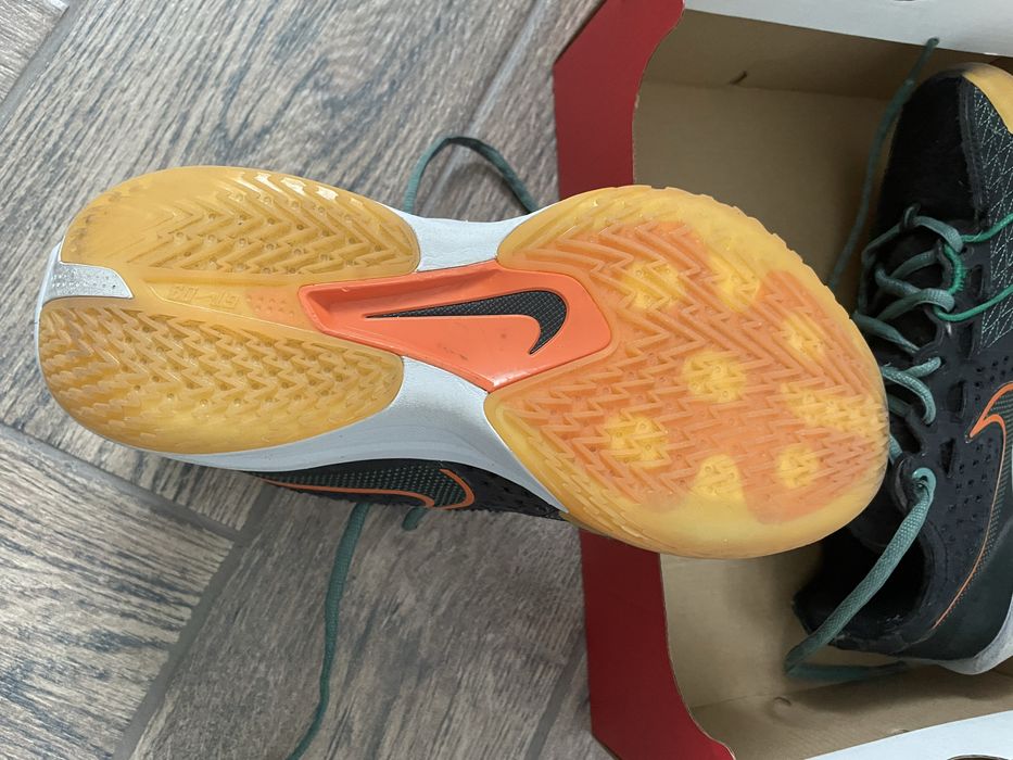 Vand adidasi baschet nike gt cut 3 miami hurricane