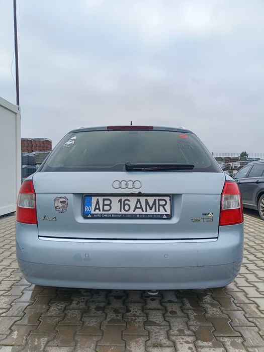 AUDI A4 2004 — imagine 3