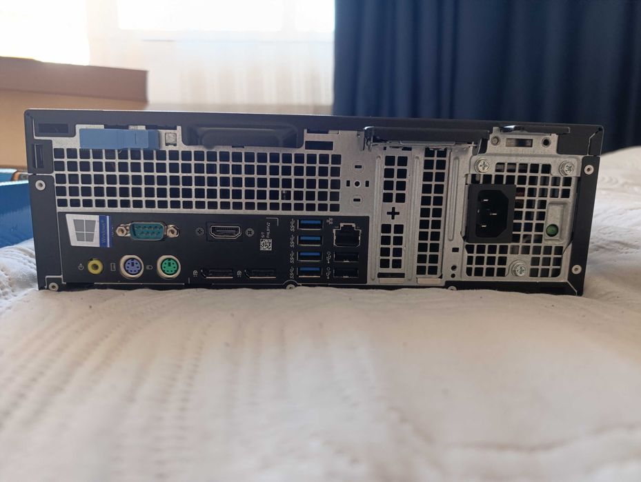 PC Dell Precision 3430 procesor i7 8th gen. 16 GB RAM, 512 SSD M2