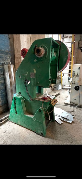 Пресс кривошипный 65,40,25