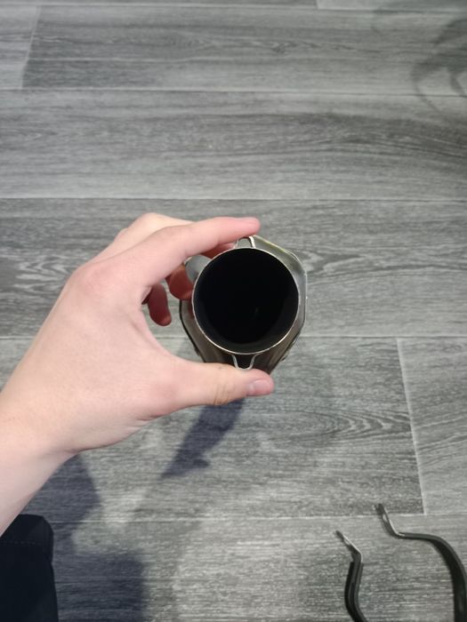 продам сток Akrapovish без колено