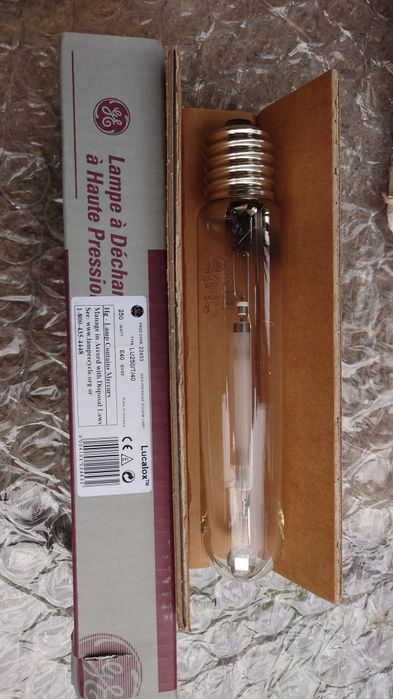 Промишлен осветител 250w/400w (лампа за хале)