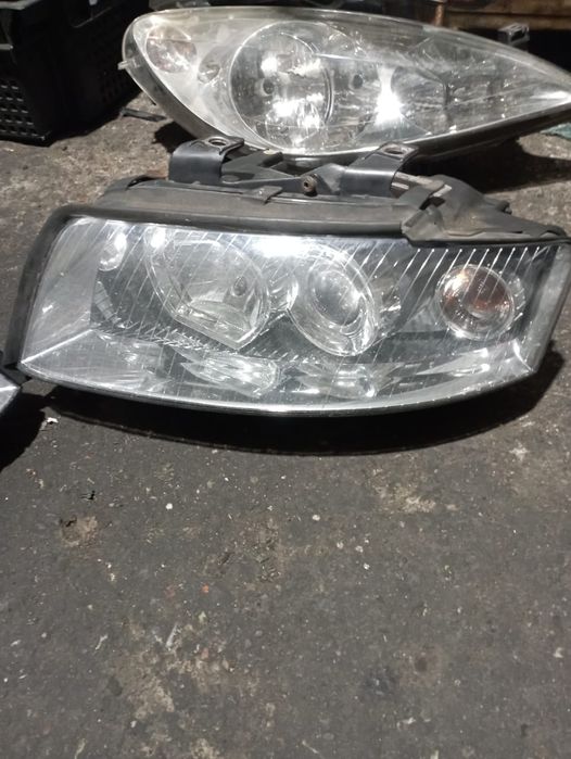 Фары на Ауди А4В6 из Германии