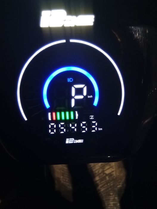 Продам скутер в хорошие руки состояние идеальное