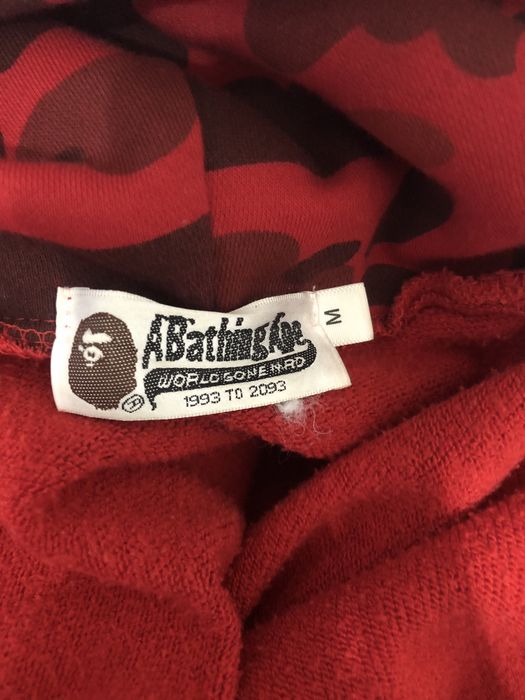 Продаю зипку bape