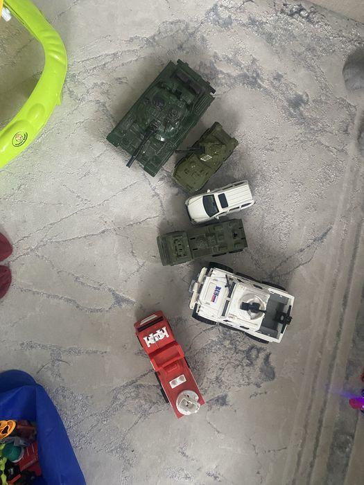 Продам машинки