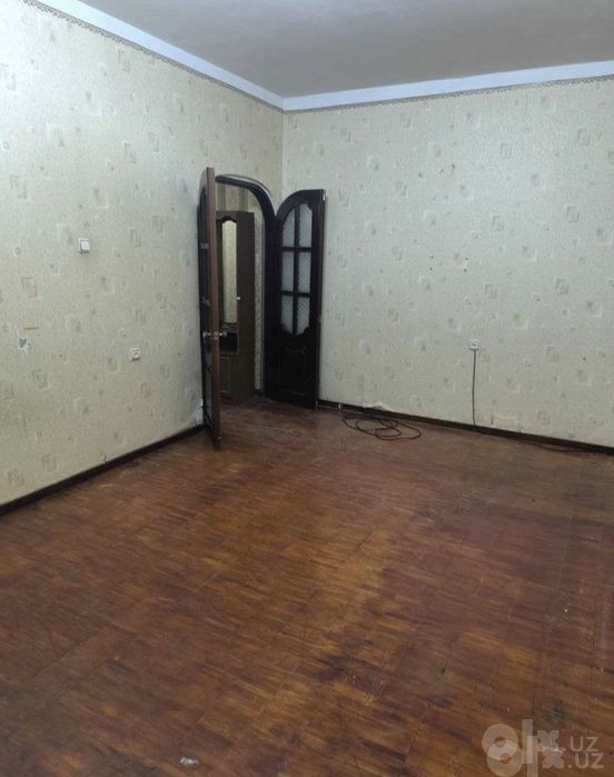 Продаю 1/2/5, болкон 2×3, 38м2. Керамзит ! ТТЗ. Ахмад Югнакий.