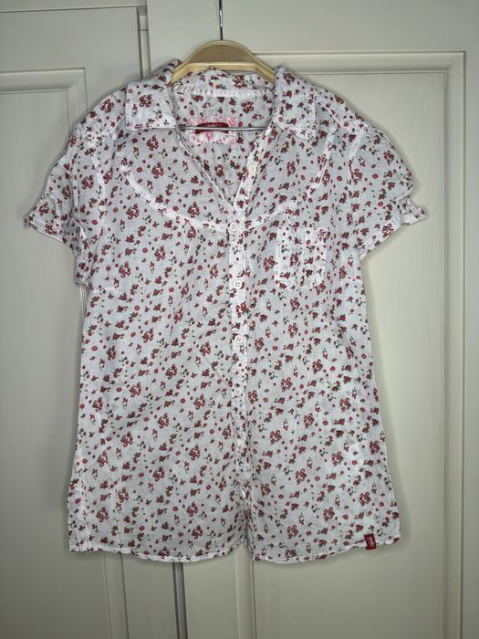 Дамска риза