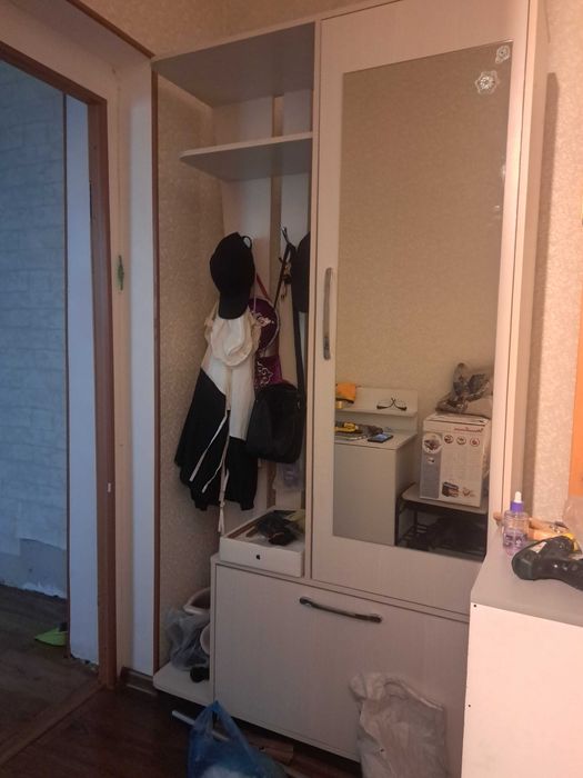 Продаю шкаф в прихожую