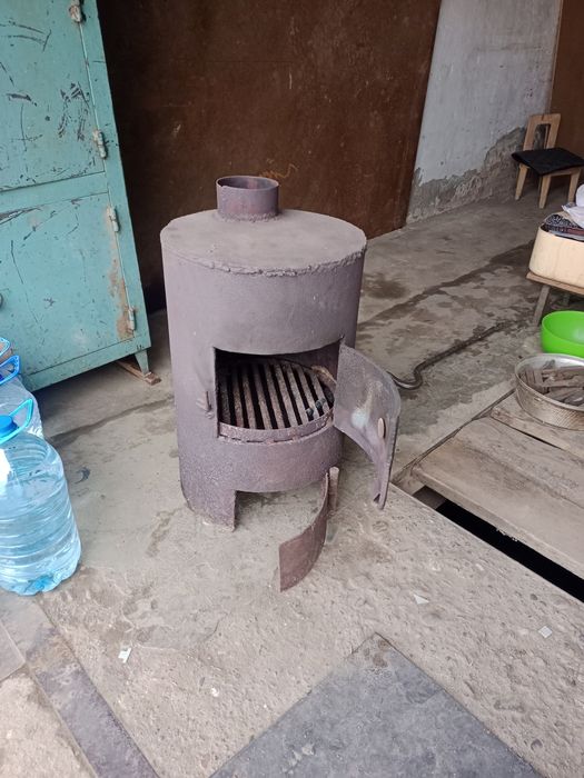 Продам печь  ,,буржуйка"