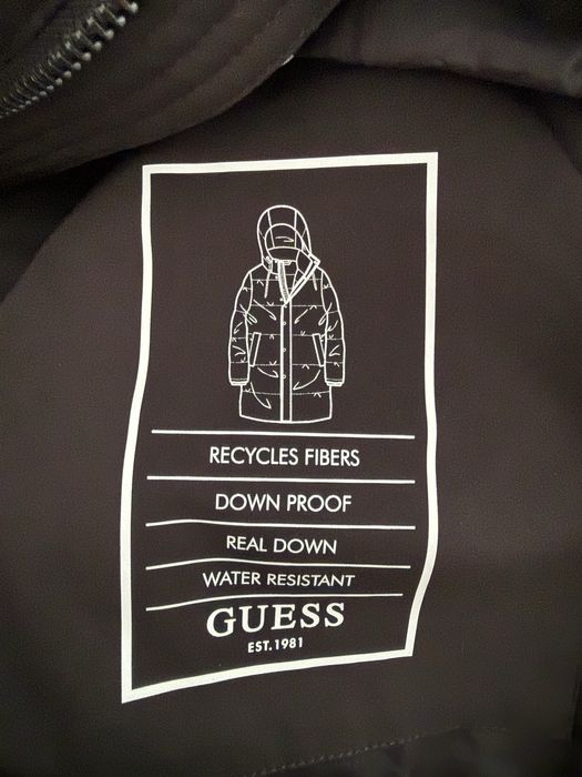 Оригинарно зимно мъжко яке GUESS