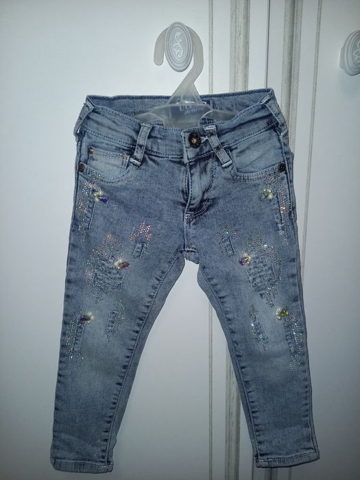 Дрешки за момиче