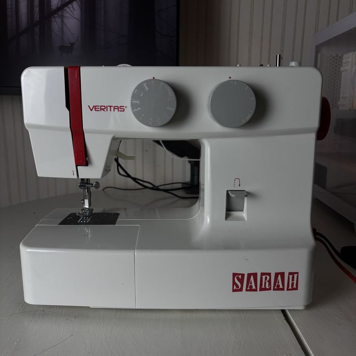 Швейная машинка Veritas