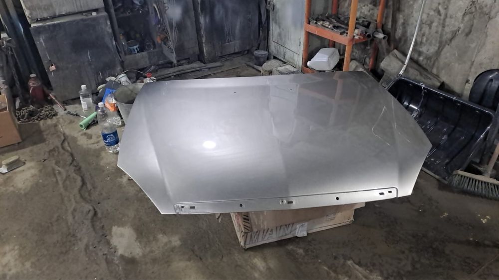 Капот на прирору