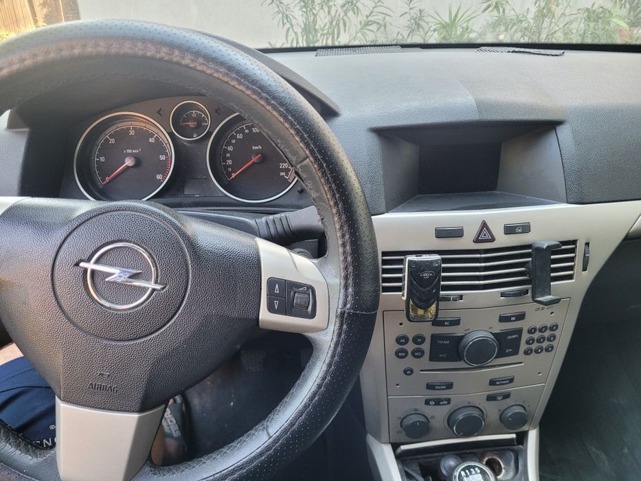 Vânzare mașină  Opel