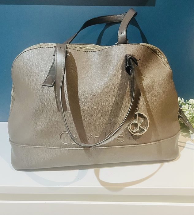 дамска чанта Calvin Klein