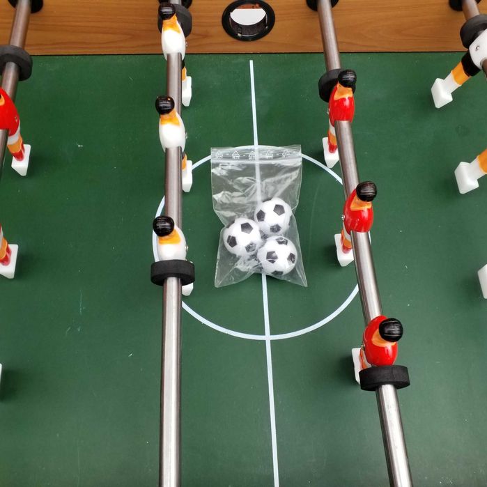 Преносима футболна маса за деца