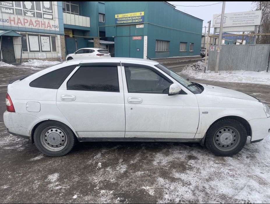 Продам машину приору