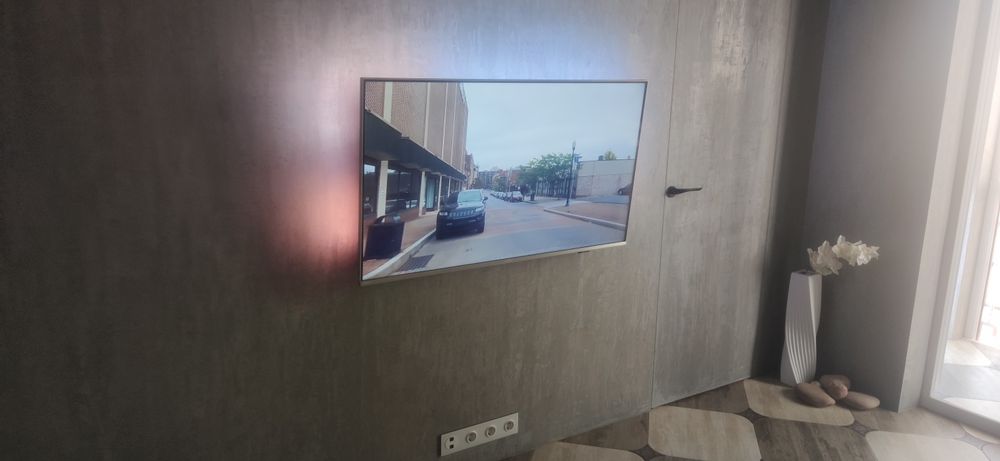 Philips Ambilight 50 дюймов с подсветкой