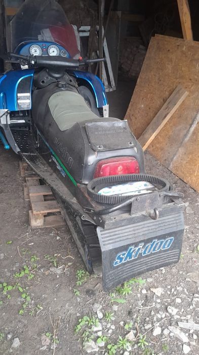 Продам снегоходSKI DOO SUMMIT 583