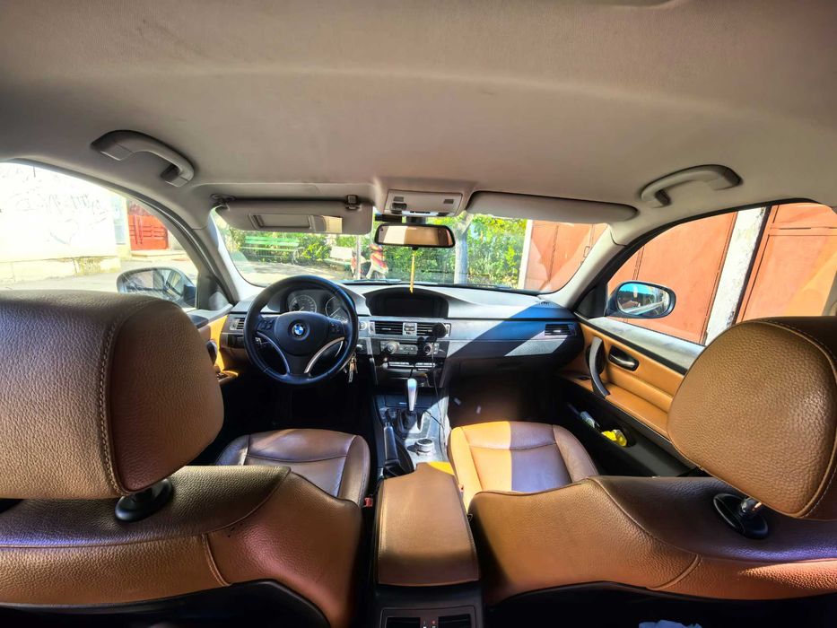 BMW Seria 3 2011 — imagine 5