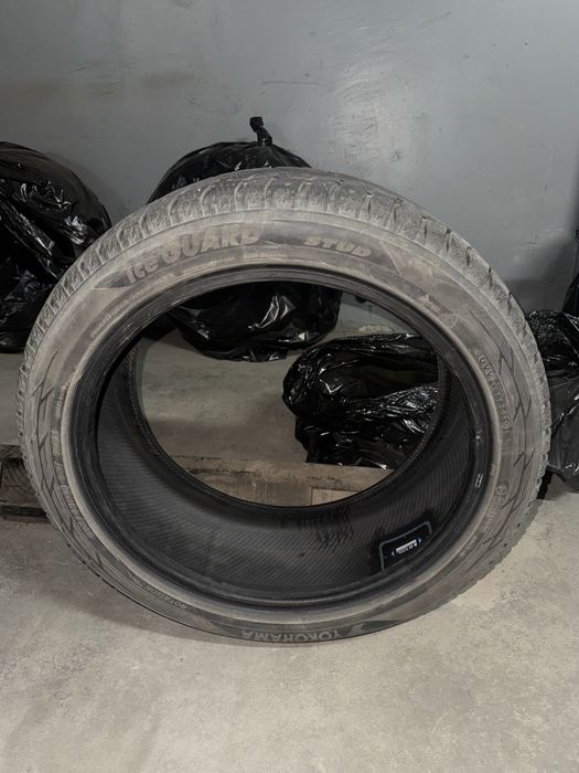Зимние шипованные шины Yokohama IceGuard R18