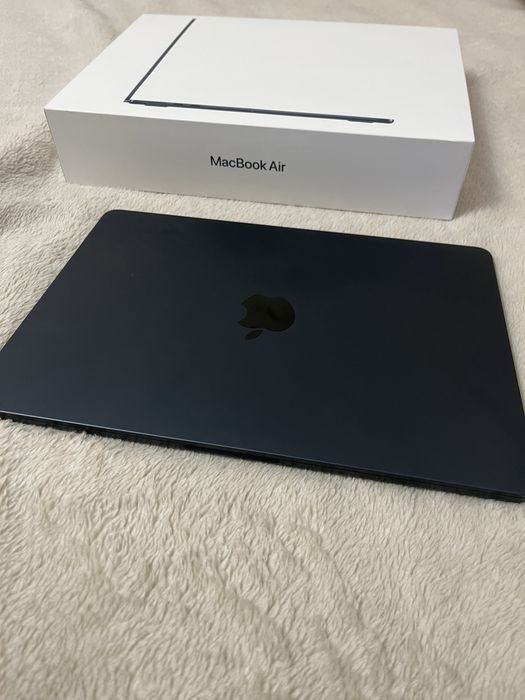 Продам MacBook Air