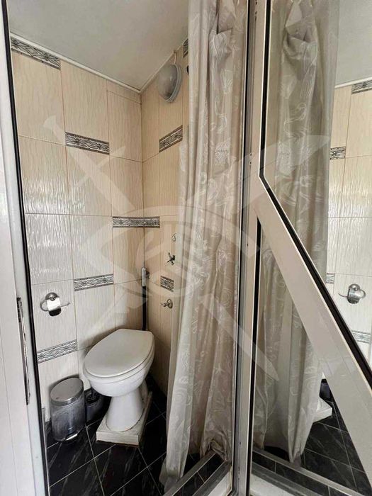 Дава се под наем Едностаен апартамент в Варна, Център - 30 кв.м за 298.86 € - Снимка #4